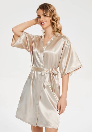 cicinia-ready-satin-robe-for-bridesmaid.jpg