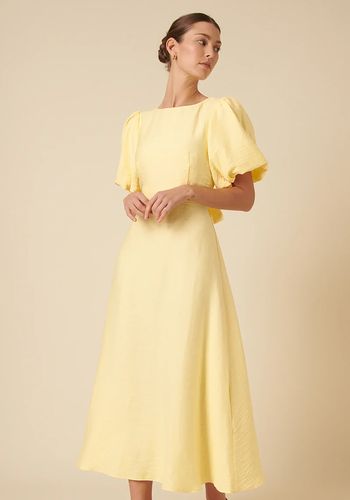 Best Yellow Bridesmaid Dresses | Pastel, Lemon, Mustard Styles Best Yellow Bridesmaid Dresses | Pastel, Lemon, Mustard Styles