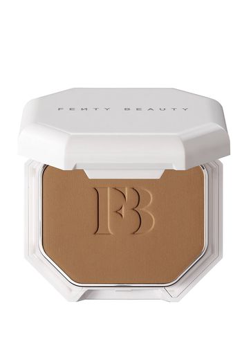 Fenty Beauty Pro Filt'r Soft Matte Powder Foundation