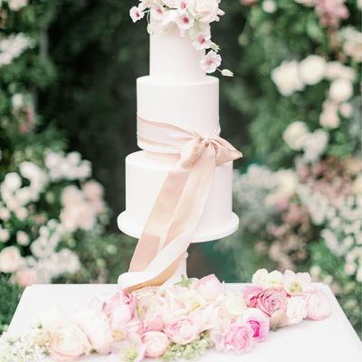 Love Wedding Cakes