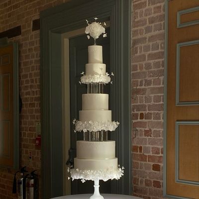 Love Wedding Cakes