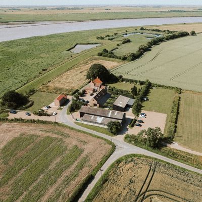 Riverlands Wedding Barns 