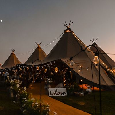 Deer Farm Tipi Weddings 