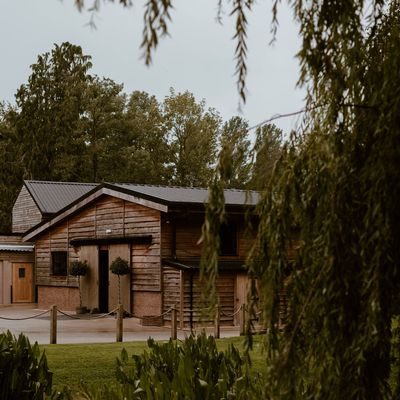 VALLEYSIDE BARN