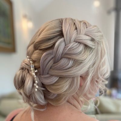 Suzanne Hale Wedding Hair Specialist 