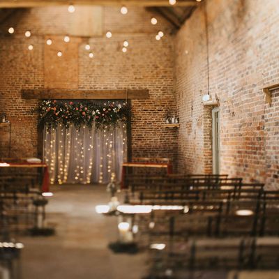 Riverlands Wedding Barns 