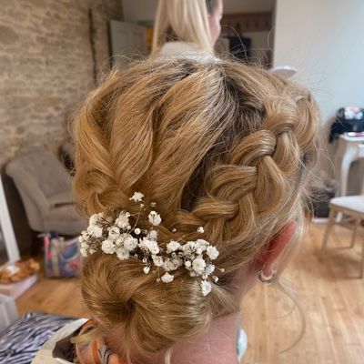 Scarlet Lois Bridal - Hair and Makeup