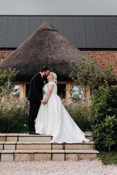 brickhouse vineyard devon wedding