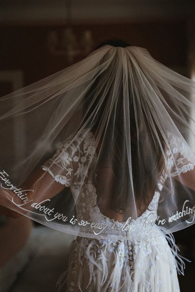 short wedding veil with embroidery