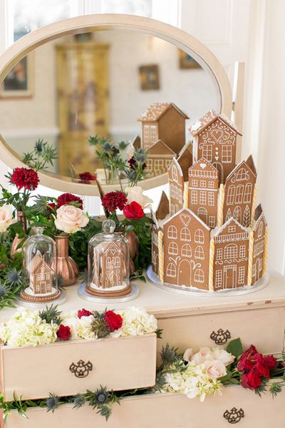  C5 gingerbread house for a festive christmas wedding Cover 1