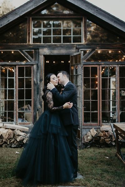 Foxfire Mountain House gothic wedding with Pagan ceremony