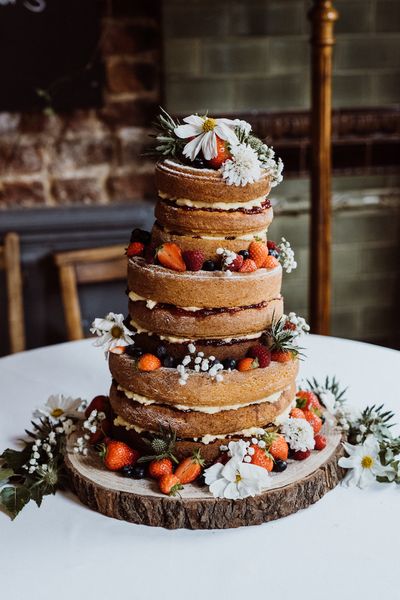 naked wedding cake
