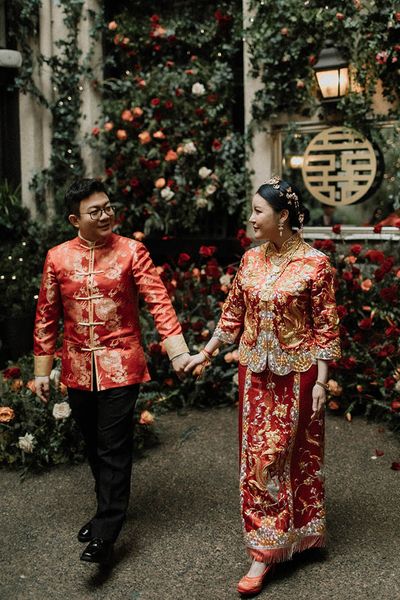 Chinese wedding tea ceremony for Vancouver wedding with bride and groom in traditional Chinese attire.