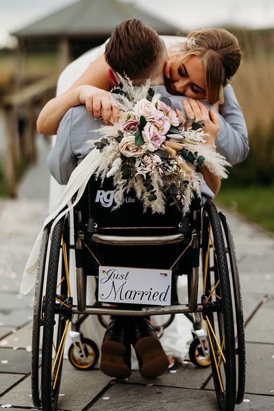 becky-frankie-quantock-lakes-wedding 