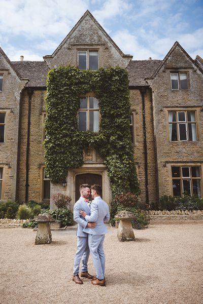 hyde-house-wedding-with-two-grooms-for-gay-wedding