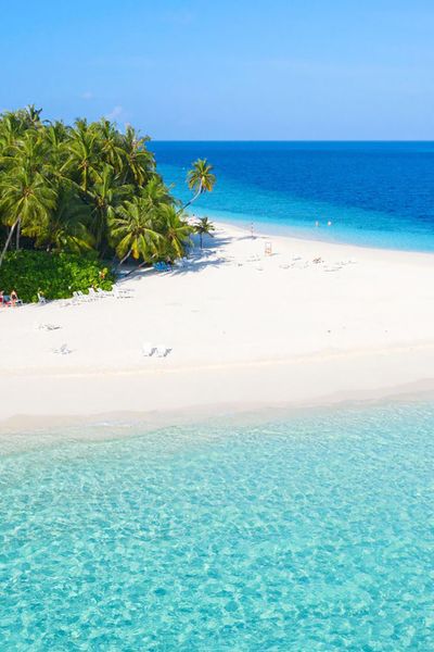 maldives honeymoon beach view with turquoise sea