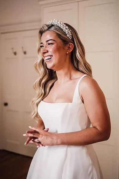 pearl-bridal-headband-Amy-Elizabeth-Photo