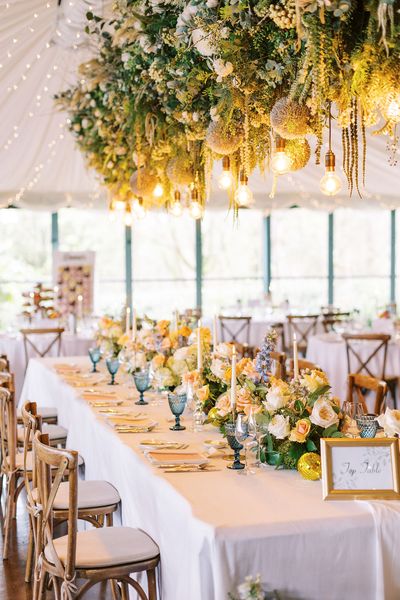 Top table florals, photography by Anna G Photography