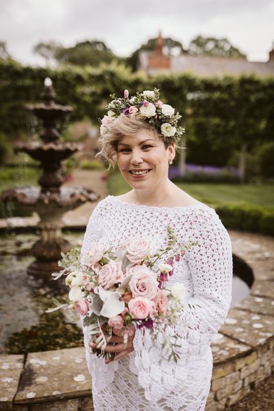 The Magnolia dress by Elements Bridal Design. Photography by Hannah Brooke Photgraphy