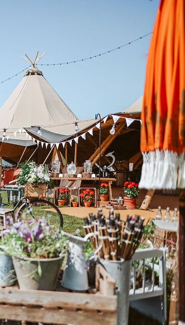 Deer Farm Tipi Weddings 