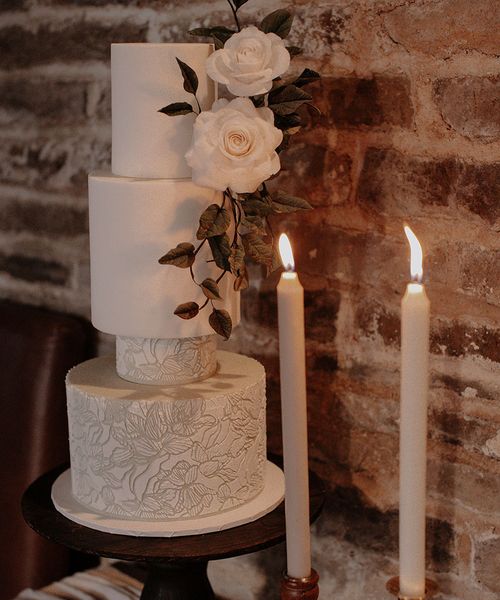 white elegant winter wedding cake