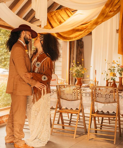 Woodstock wedding inspiration with retro styling.