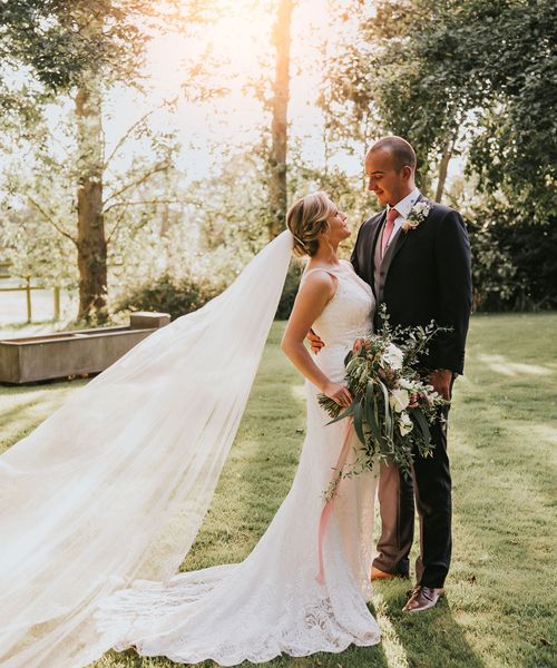 barn wedding flowers