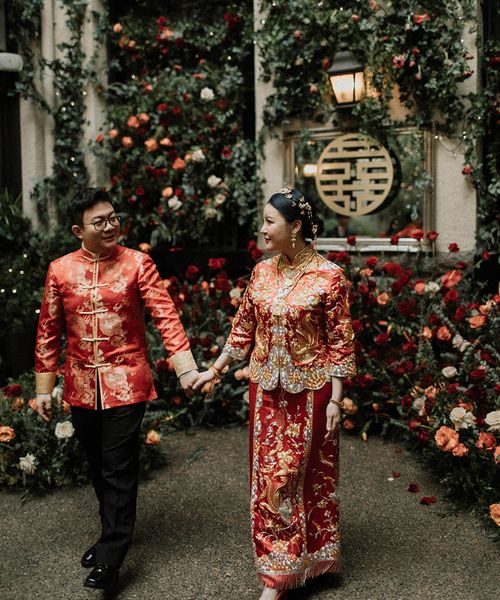 Chinese wedding tea ceremony for Vancouver wedding with bride and groom in traditional Chinese attire.