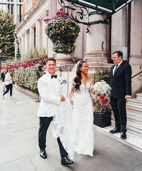 fitzrovia-chapel-london-wedding-with-all-white-wedding-outfits