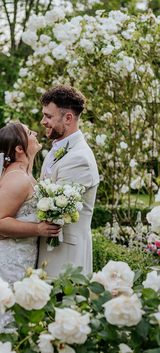 Monochrome wedding inspiration at Houchins barn wedding venue