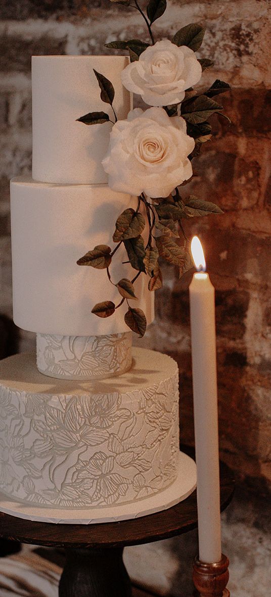 white elegant winter wedding cake