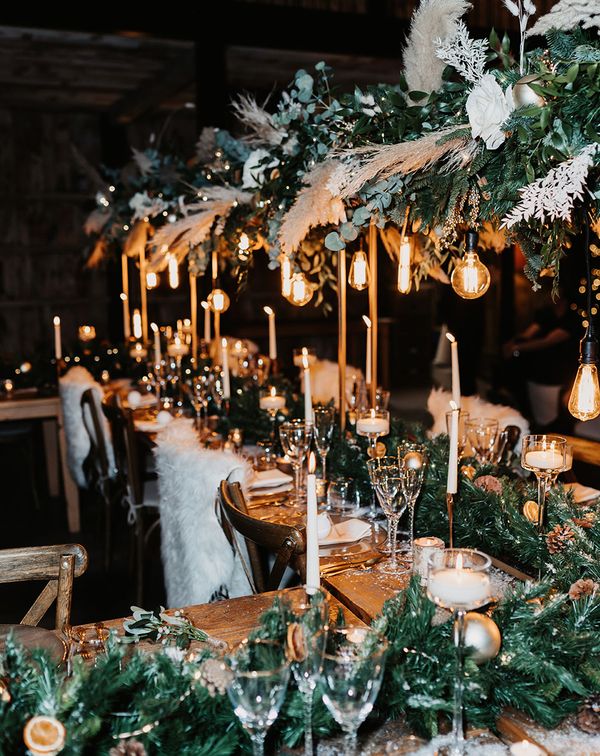 14 Festive Christmas Table Decorations For Winter Weddings