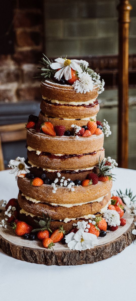 naked wedding cake
