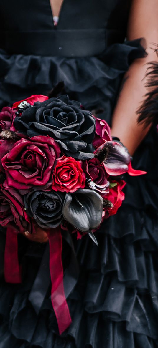 red and black rose wedding bouquet gothic wedding ideas