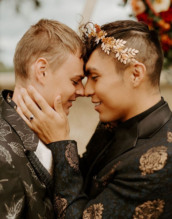 unique gay wedding ideas