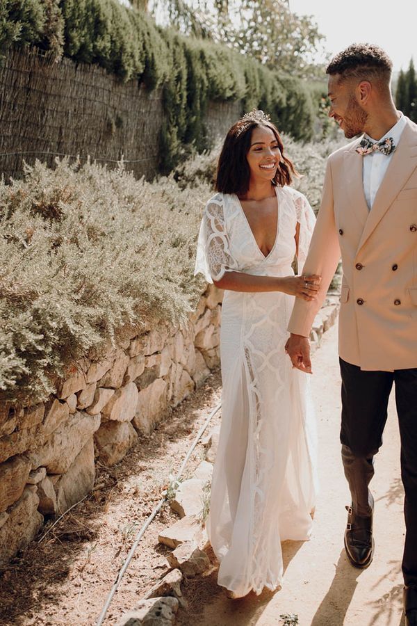 Honeymoon gift list comparison 