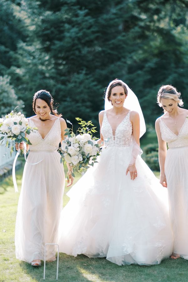 Classic wedding at Drumtochty castle with bride in a princess wedding dress