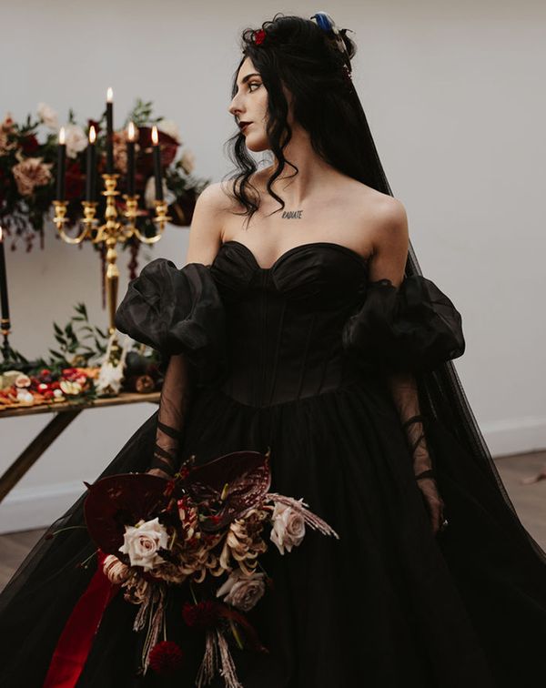 bride-in-black-wedding-dress-for-halloween-wedding