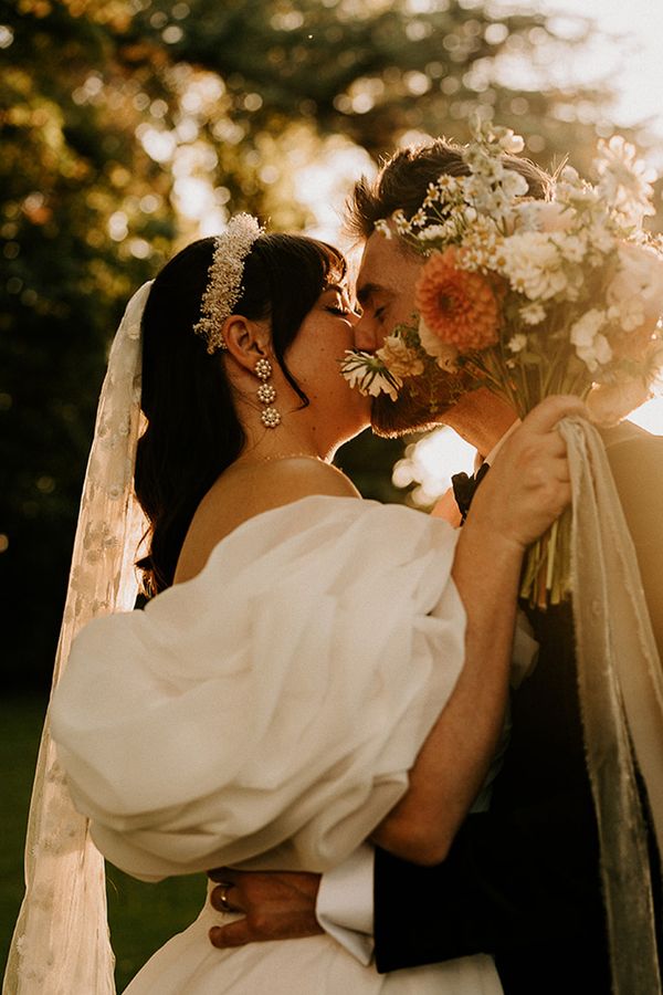 francesca-adam-aswarby-rectory-wedding-with-pastel-bouquet