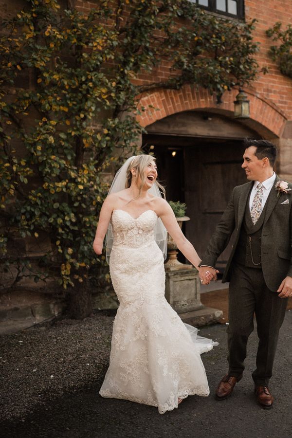 melissa-dan-brinsop-court-wedding