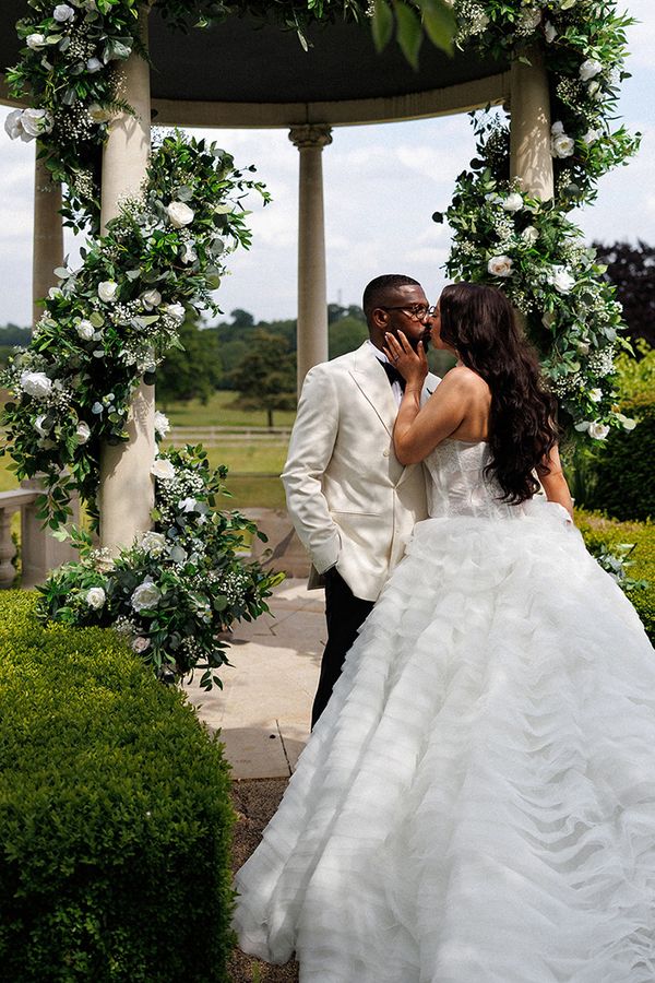 rebecca-mick-froyle-park-wedding