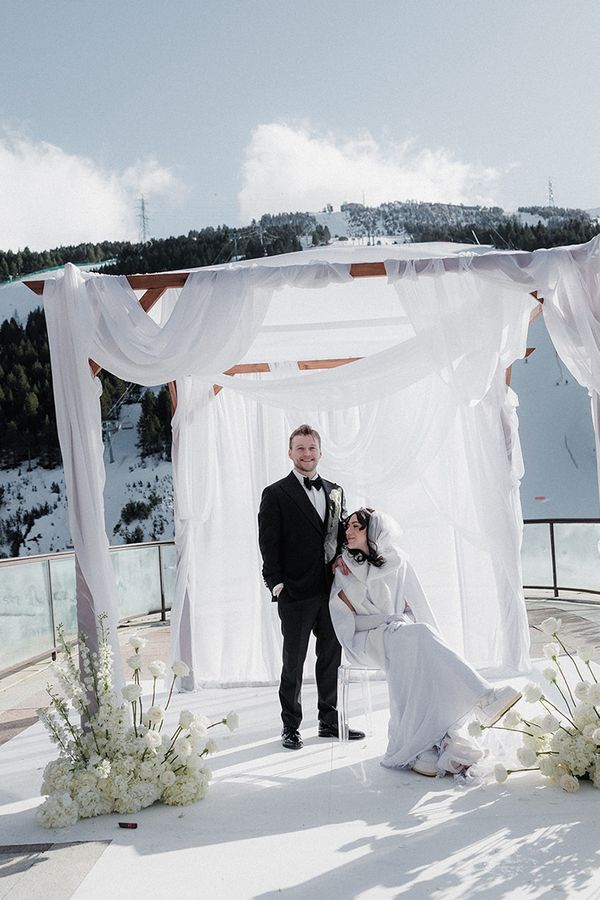 Manuela & Josh's 90s Après-Ski Glamour Wedding in Andorra
