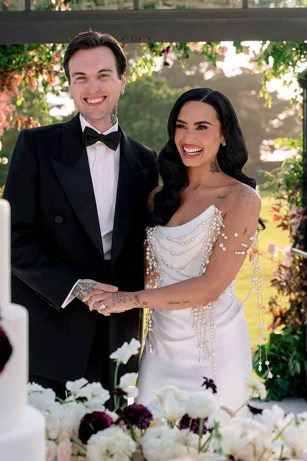 demi-lovato-jutes-celebrity-wedding