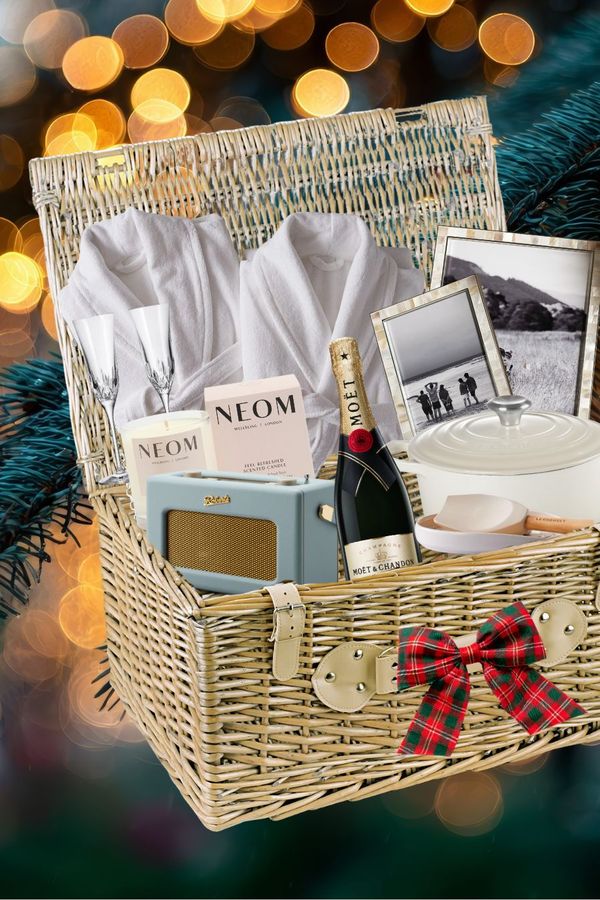 Rock My Christmas Advent Day 7: The countdown to Christmas has officially begun with our virtual advent calendar and 12 days of Rock My Christmas competitions. On day 7 of advent, Win the Ultimate Wedding Gift Bundle Worth Over £1,000 with The Wedding Shop