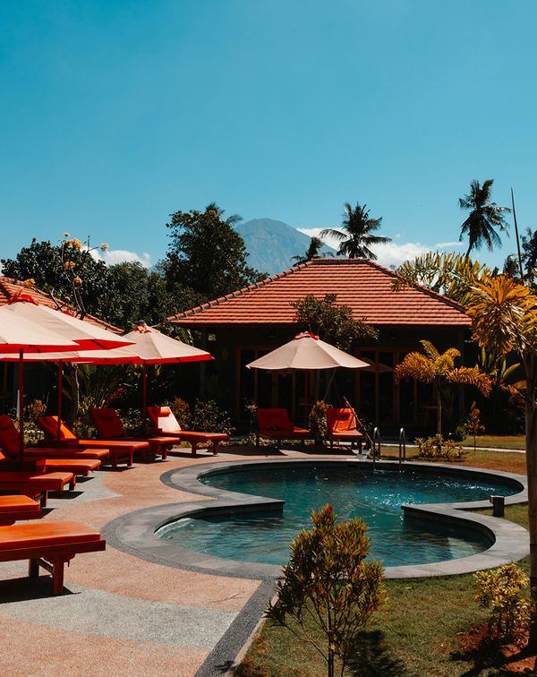 Win £250 Towards Your Honeymoon and £250 Worth of Wedding Gifts From Prezola