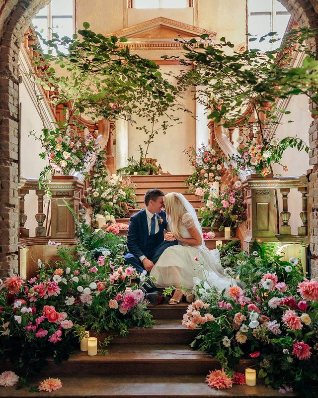 pink wedding flowers at The Grange, Hampshire