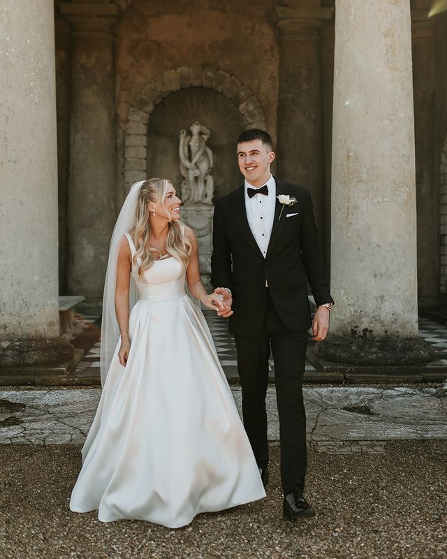 emily-robbie-wotton-house-wedding