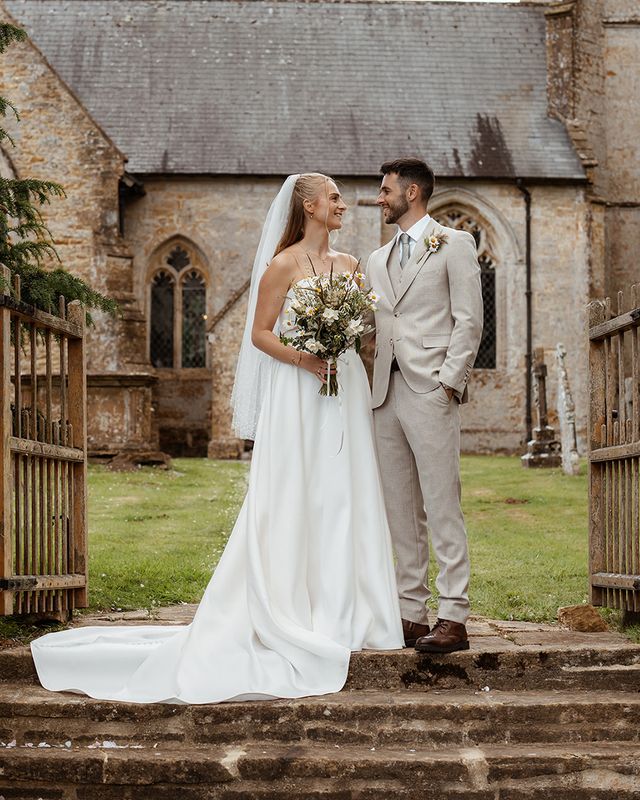 louise-christian-the-cider-barn-wedding