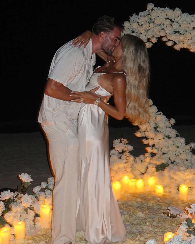 Molly-Smith-Tom-Clare-Relationship-Timeline