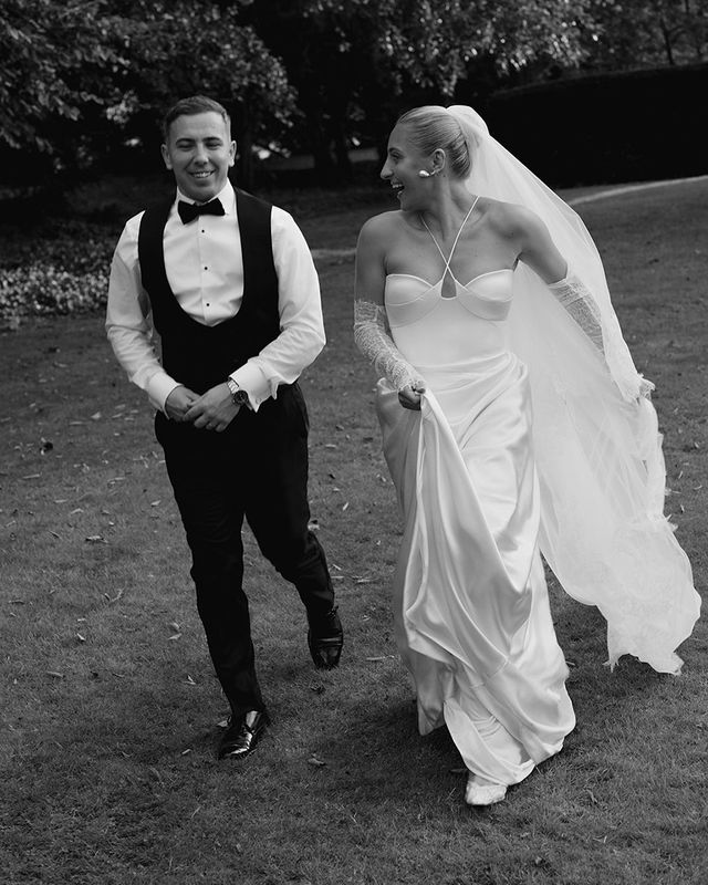 nina and callum saltmarshe hall wedding 